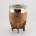 Mate Imperial de cuero tallado calabaza con virola y doble fleje de alpaca con bolitas (pie y cuello)